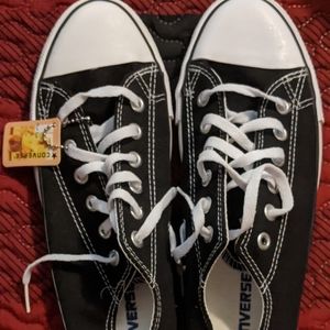 Women's Chuck Taylor Converse -possible unisex